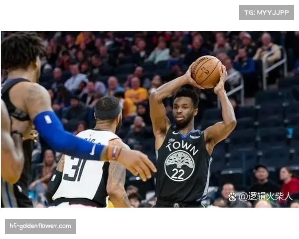 库明加顶替受伤的维金斯首发砍下28分，勇士主场力克热火